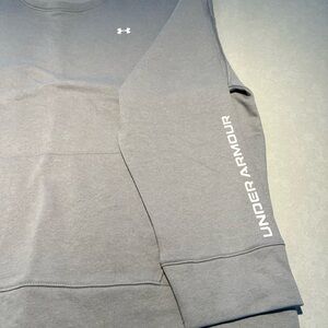 Under Armour Gray Sweatshirt with Front Kangaroo Pocket